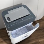HP OneShred Auto 200CC Otomatik Beslemeli 200 sayfa Evrak İmha Makinesi-P4-Çapraz kesim-4,3x12mm-28lt - Görsel 8